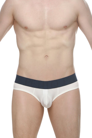 Slip Protruder Rib Blanc - PetitQ Underwear - Lingerie masculine sexy et sous-vêtements pour homme originaux